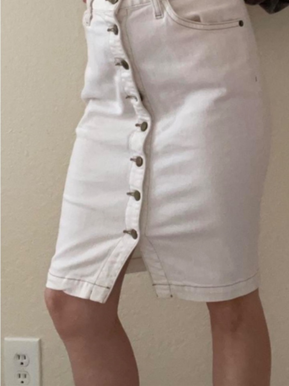 Current Elliott White Button-Front Denim Pencil Skirt - Picture 4 of 7